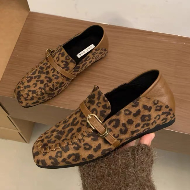 Elegant Suede Square Toe Flat  - Loafer Flat Women ulasan dan harga